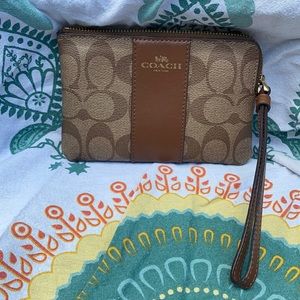 Coach Corner Zip Wristlet